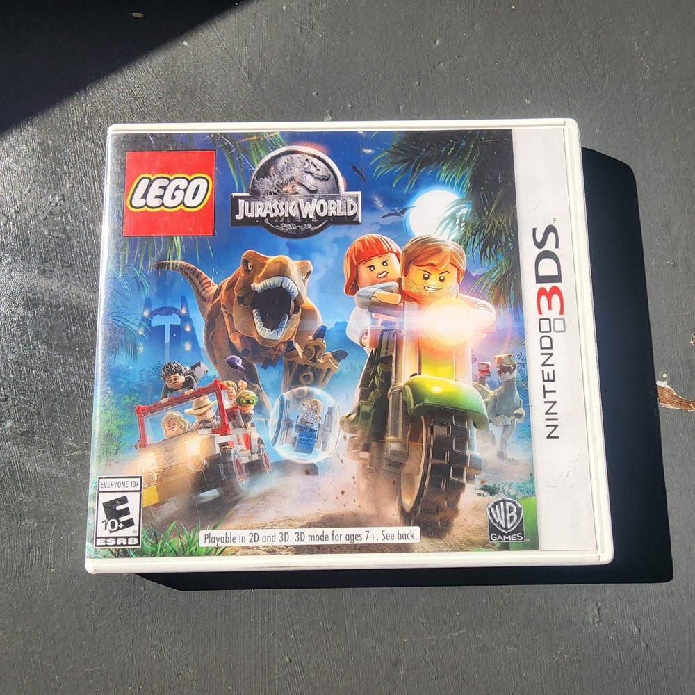 LEGO Jurassic World Nintendo 3DS‎ Game Complete with Case and Cartridge